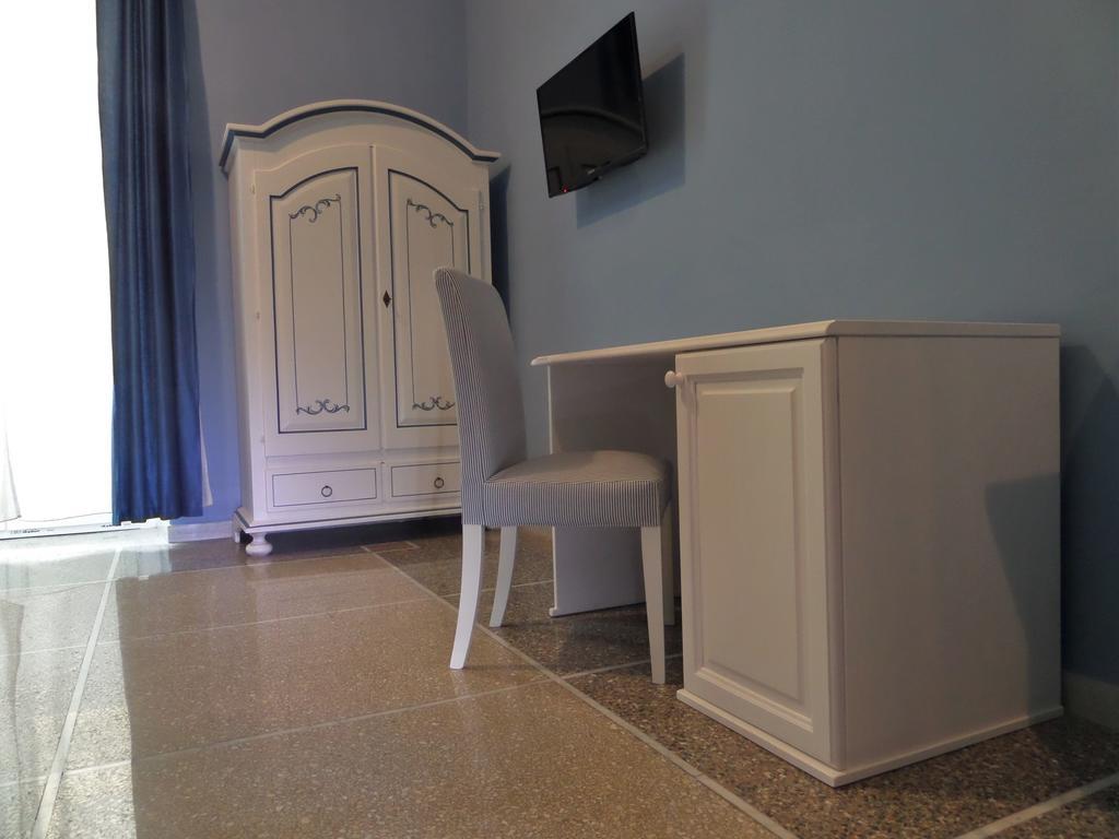 325 Rooms Ai Fori Rome Exterior photo