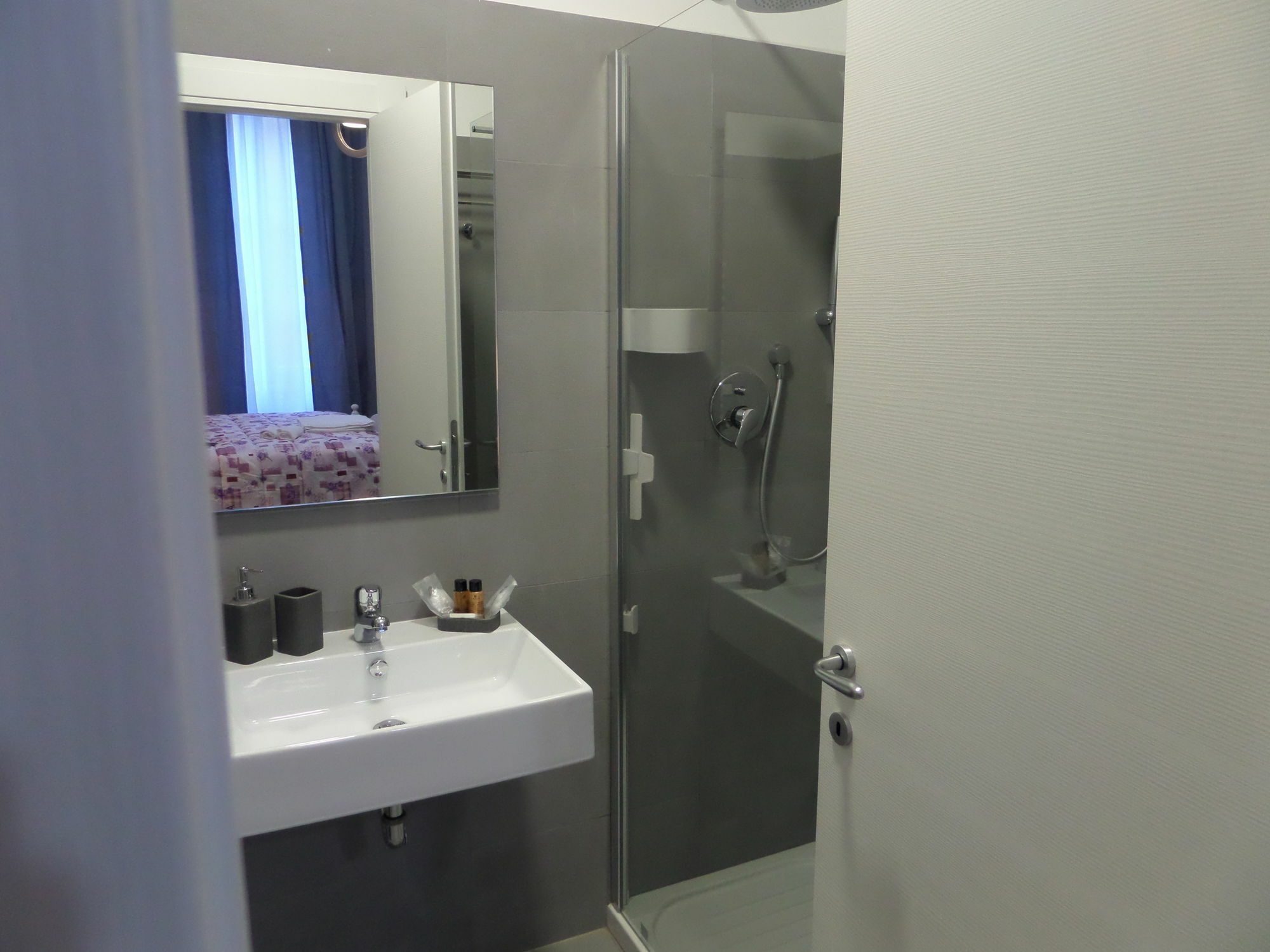 325 Rooms Ai Fori Rome Exterior photo